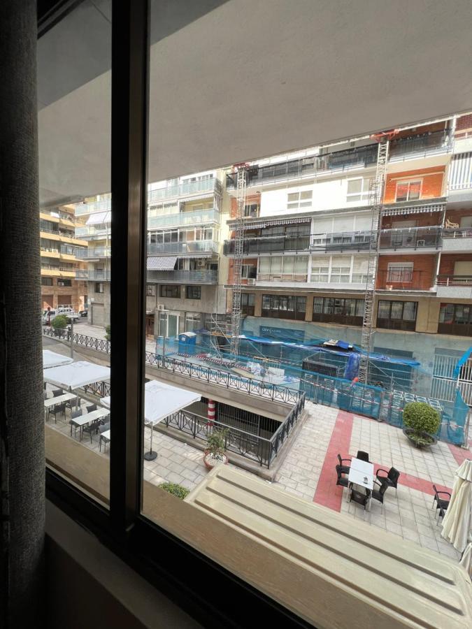 Pension La Parada Alicante Exterior photo