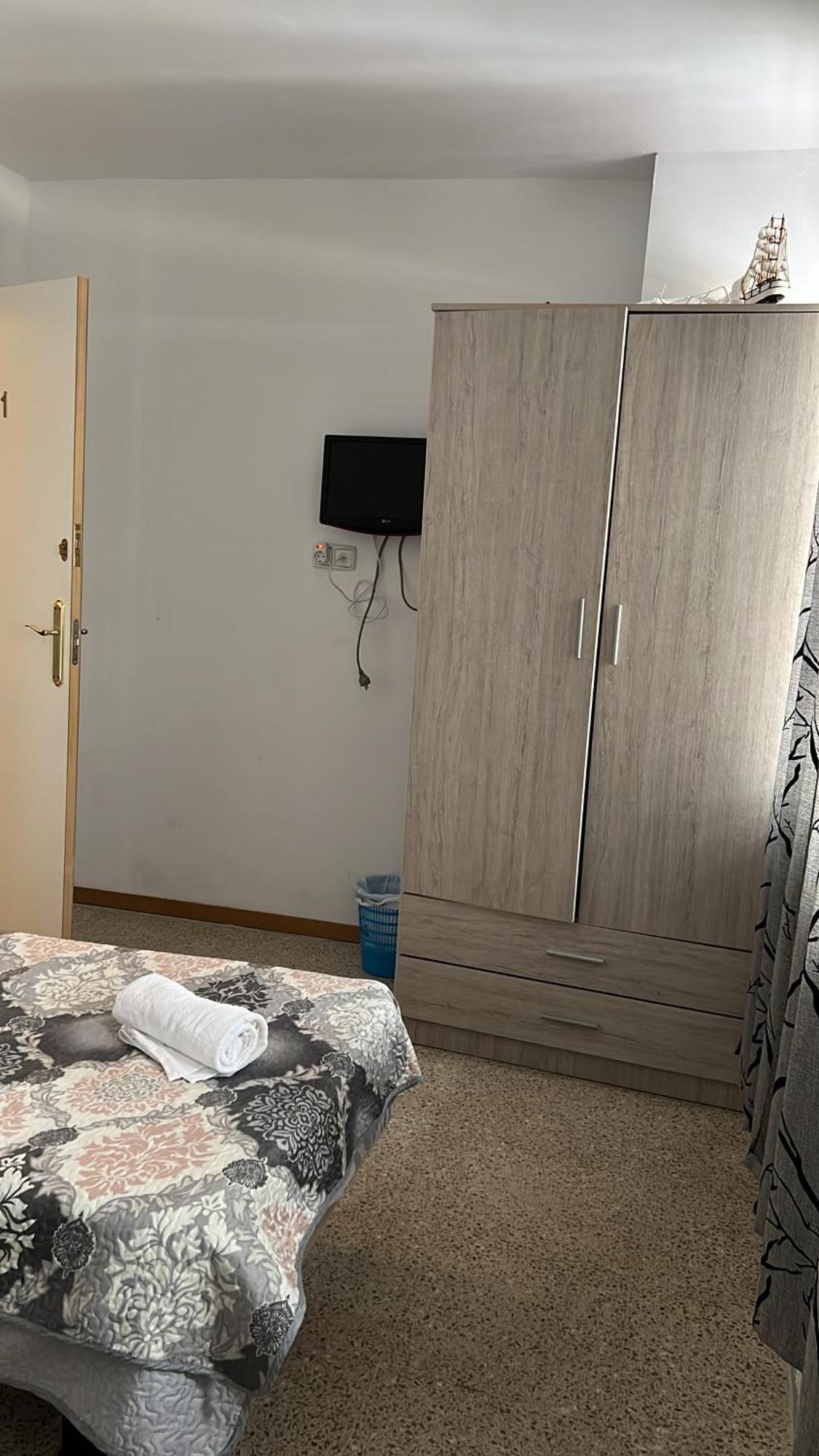 Pension La Parada Alicante Exterior photo